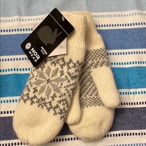 NWT Angora Wool Mittens